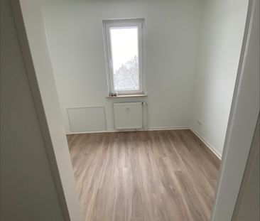 Helle 1,5 Zimmer -Dachgeschoss-Wohnung in Innenstadtnähe - 22846 No... - Photo 5