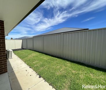 10 Andalusia Avenue, Munno Para West, SA 5115 - Photo 1