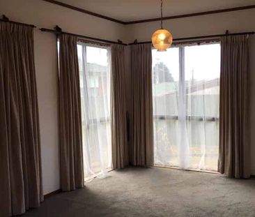 Tidy Two Bedroom in Kamo - Photo 4