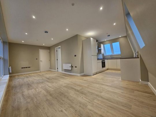 3 bedroom flat to rent - Photo 1