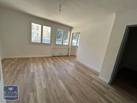Location Appartement 3 pièces 46m² CARPENTRAS 84200 - Photo 3