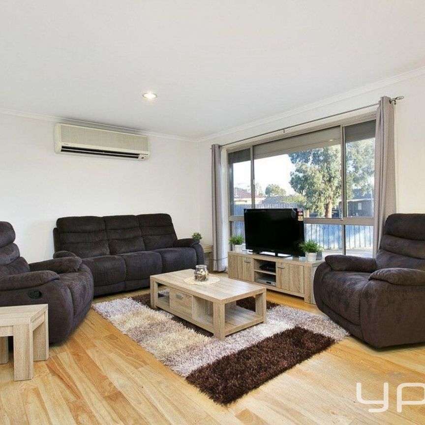 5 Fernberg Place, Melton West - Photo 1