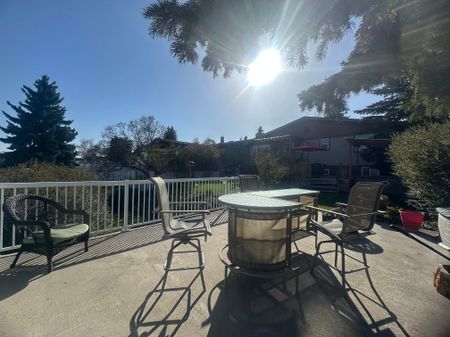 3 Bed Home For Rent In North Haven. Backing Onto Green Space - Photo 5