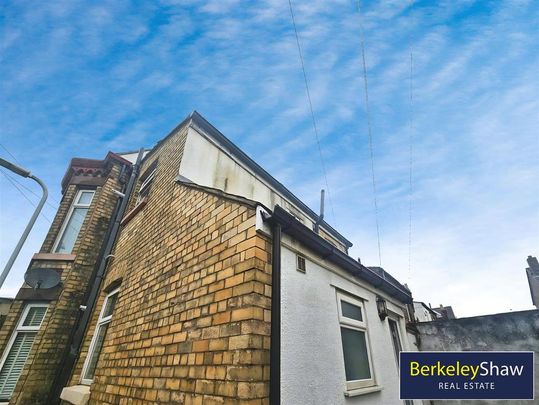 2 bedroom house to rent - Photo 1