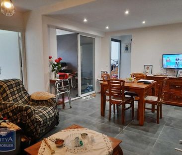 Location Appartement 4 pièces 71m² STE CLOTILDE 97490 - Photo 1