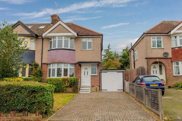 3 bedroom semi-detached house to rent - Photo 1