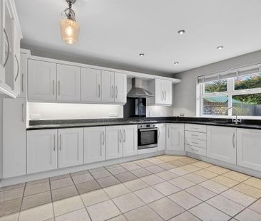 27 Strathearn Lane, Off Circular Road, Belmont, Belfast, BT4 2BT - Photo 5