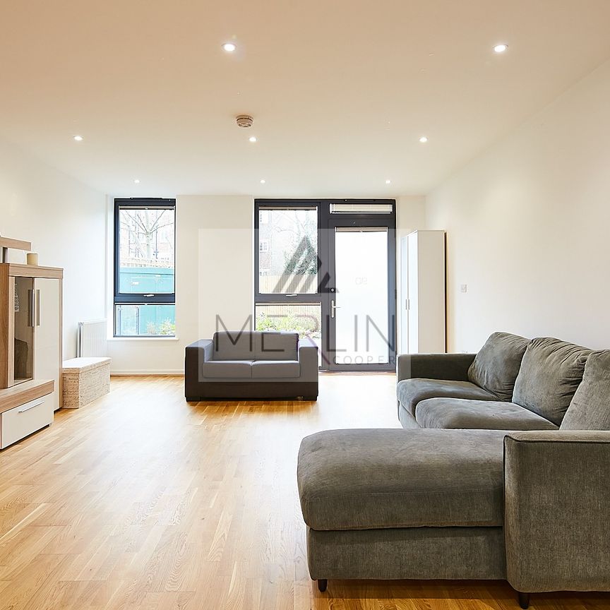 Boundaries Road, SW12, London - Photo 1