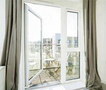 2 bedroom flat to rent - Photo 2