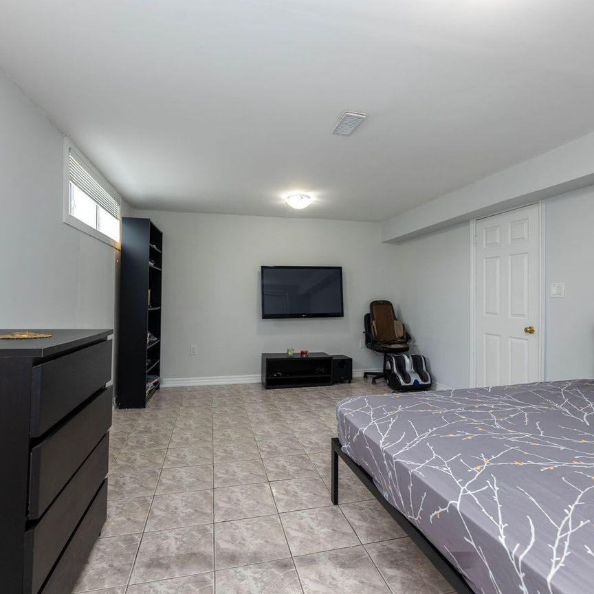 For Lease - 7178 Harwick Drive Unit# Basement, Mississauga, Ontario - Photo 1