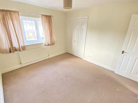 2 bedroom semi-detached house to rent - Photo 3