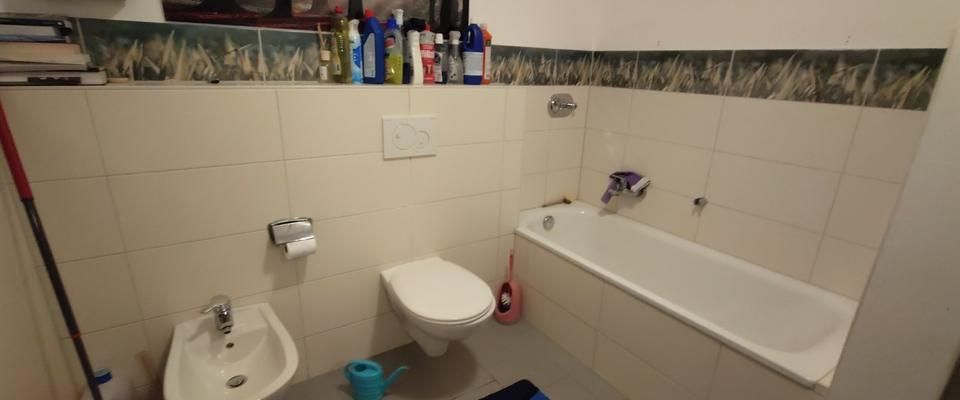 4ZKB mit Balkon und Wanne zentral gelegen - Foto 1