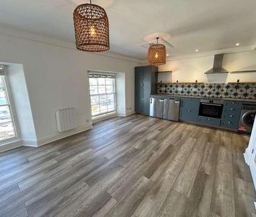 Grove Place, Falmouth, TR11 - Photo 4