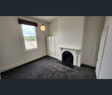 24 Kambrook Road, Caulfield North, Vic 3161 - Photo 4