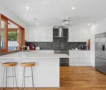 Spacious Entertainer in Sought After Family Setting - Photo 5