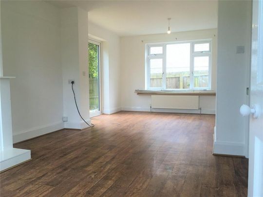 3 bedroom semi-detached house to rent - Photo 1