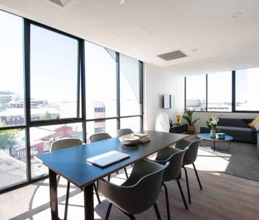 5 Bed Ensuite Apartment High Floor - Photo 1