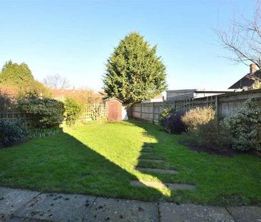 Sutton Gardens, Merstham, Redhill, RH1 - Photo 5