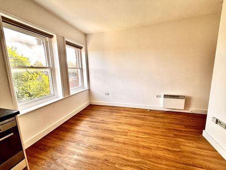Studio to rent - Photo 5