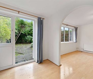 A spacious two bedroom house, with parking and private garden locat... - Photo 3