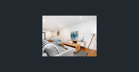 SPACIOUS GROUND FLOOR APARTMENT! - Photo 5