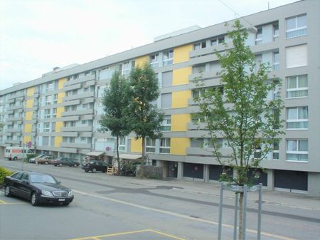 Bel appartement de 2 pièces dans un emplacement central - Photo 2