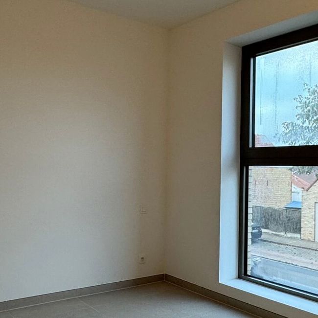 Appartement te huur in Veurne voor € 875 met 2 slaapkamers - Foto 1