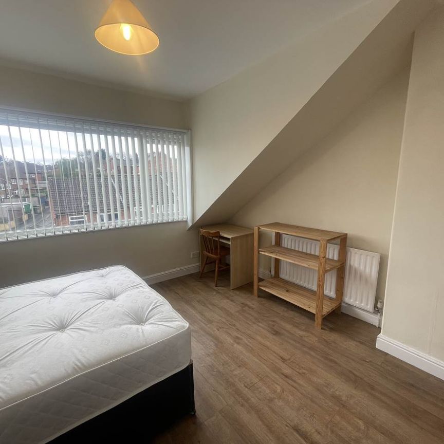 Low Lane (Room 3), Horsforth, Leeds - Photo 1