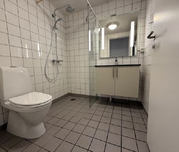 Skøn 2-værelses lejlighed i dejligt kompleks. - Foto 1