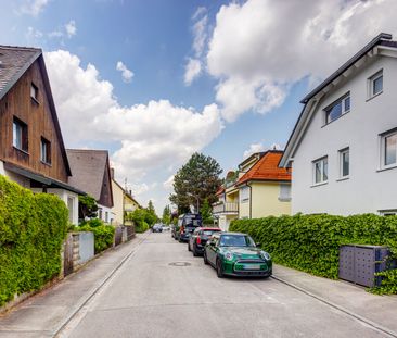 Besondere Wohnung mit viel Holzelementen - Photo 6