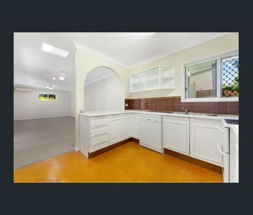 8A Chatswood Court, Robina, Qld 4226 - Photo 1