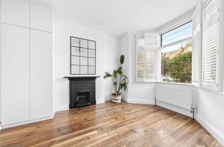 2 Bed Flat, Beulah Road, E17 - Photo 2