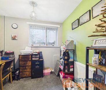 3 bedroom semi-detached house to rent - Photo 5