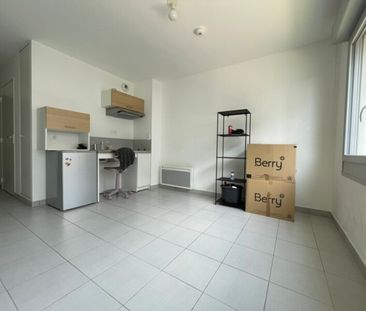 Location Appartement 1 pièce 20m² TOURS 37200 - Photo 2