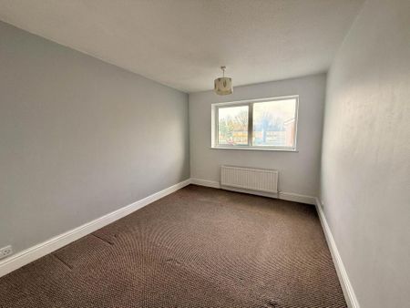 2 bedroom maisonette to rent - Photo 3