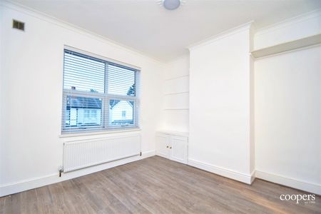 3 bedroom apartment - Photo 3