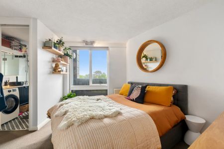 Light-Filled Bayside Living Between the Lake & the Beach - Photo 3