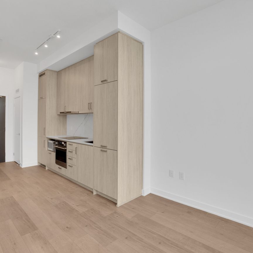 For Lease - 60 Honeycrisp Crescent Unit# 217, Vaughan, Ontario - Photo 1