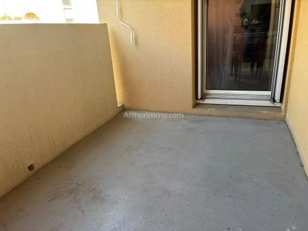 Location Appartement 2 pièces 51 m2 à Aubagne - Photo 4