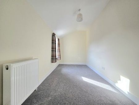 St Ronans Road, Southsea - Photo 3