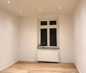 2-Zimmer Altbauwohnung + Balkon in Düsseldorf ab 1.2.26 - Photo 1