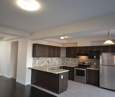 For Lease - 219 Merak Way, Barrhaven, Ontario - Photo 1