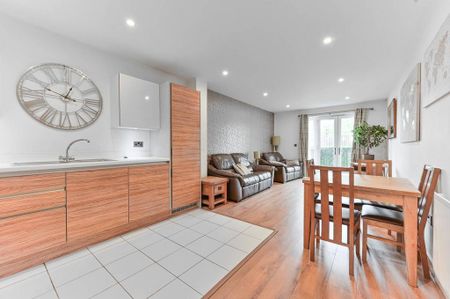 1 bedroom flat to rent - Photo 2