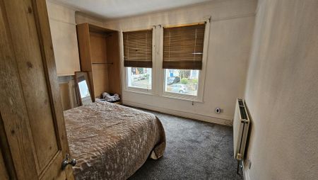 1 bedroom semi-detached house to rent - Photo 2