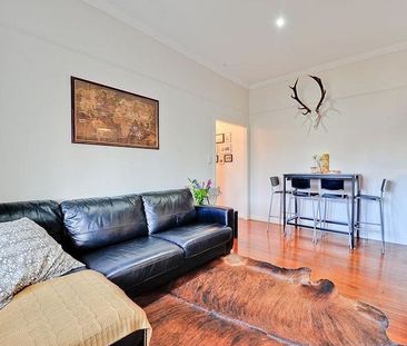 Art Deco Charm in Sought After Villiers Street - Photo 3