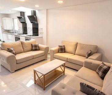 8 bedroom terraced house to rent - Photo 2