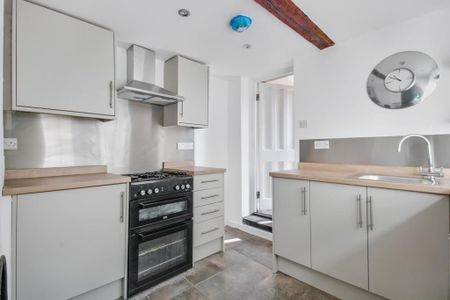 2 bedroom terraced house to rent - Photo 5