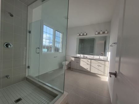 For Lease - 3422 Braeside Way, Pickering, Ontario - Photo 3