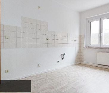 Wohnen in Zwickau-Bockwa. Gemütliche 3-Raum Wohnung wartet auf Sie! - Photo 1
