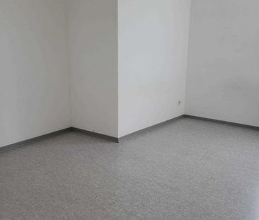 Location Appartement 2 pièces 58m² HAUSSY 59294 - Photo 5